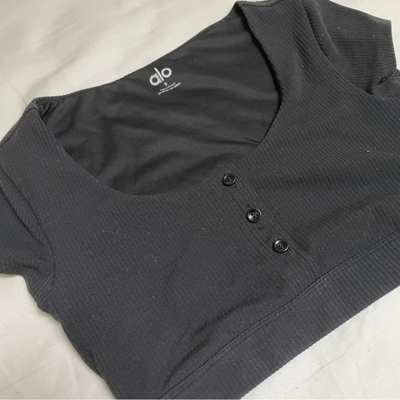 All Crop Top - Picture 2 of 3